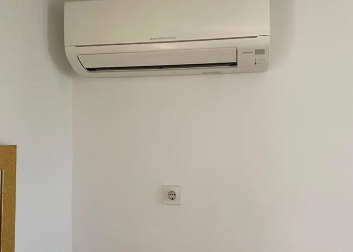 شقة Na Zeleni Cesti / On The Road *